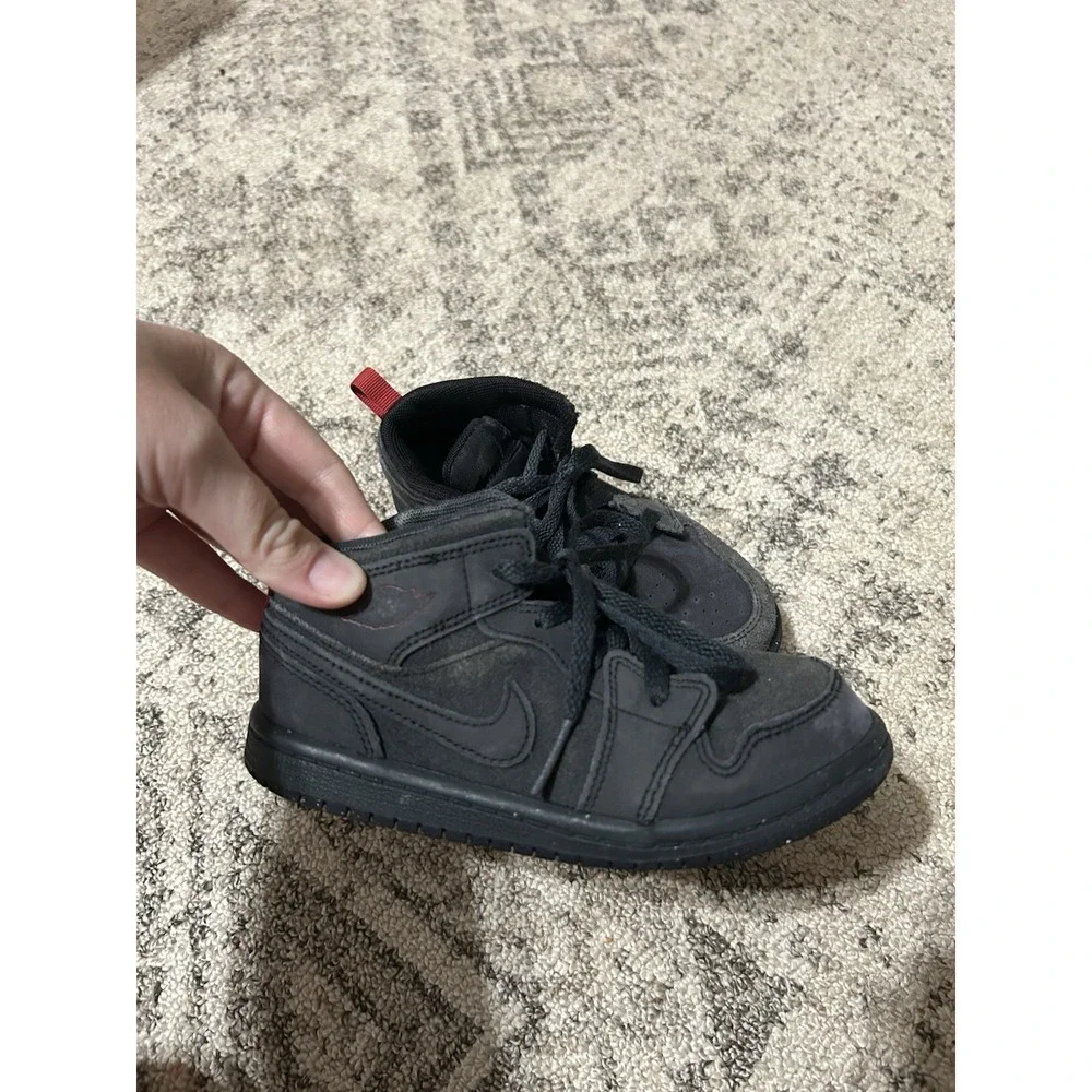 Toddler Black Air Jordan 1 Mid Sneaker Size 10c